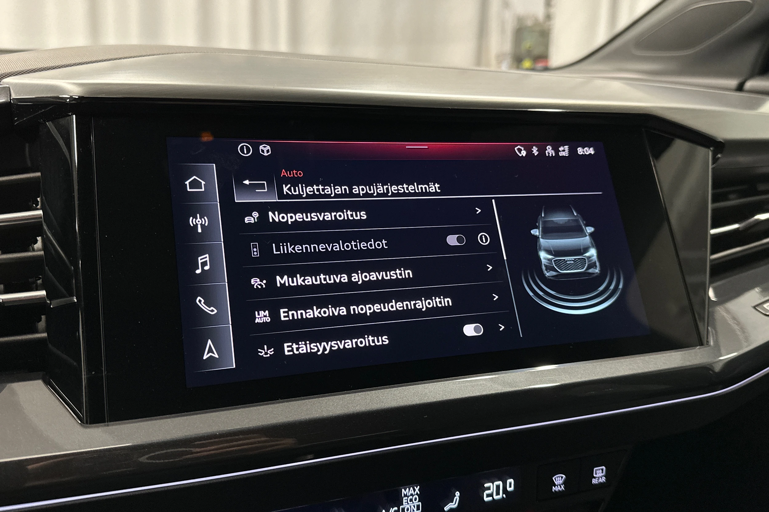 musta Audi Q4 e-tron 2023 kuva 17.