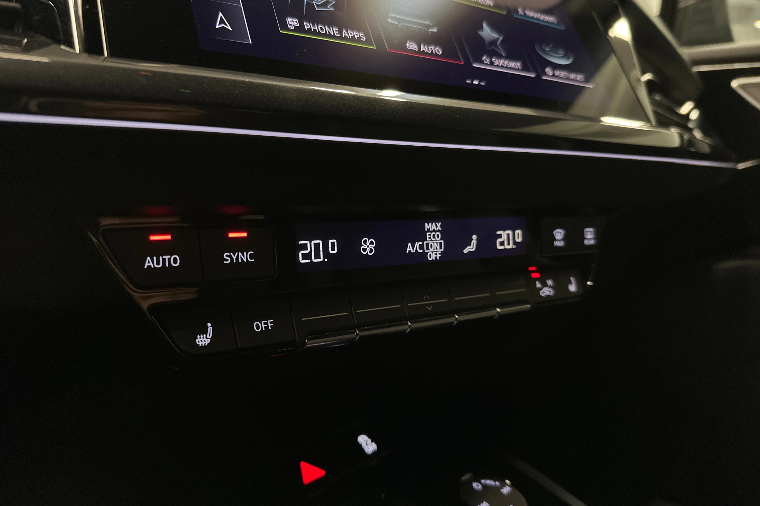 musta Audi Q4 e-tron 2023 kuva 19.