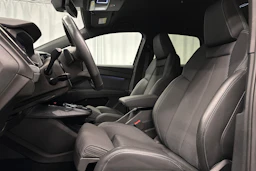 musta Audi Q4 e-tron 2023 kuva 21.