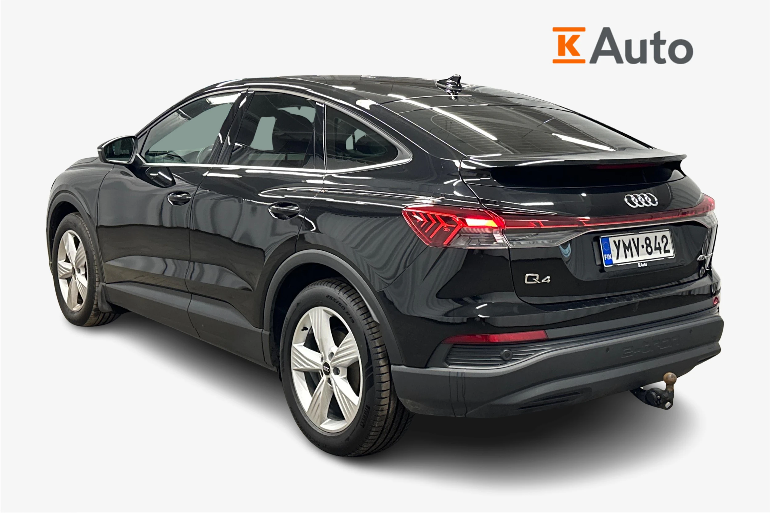 musta Audi Q4 e-tron 2023 kuva 2.