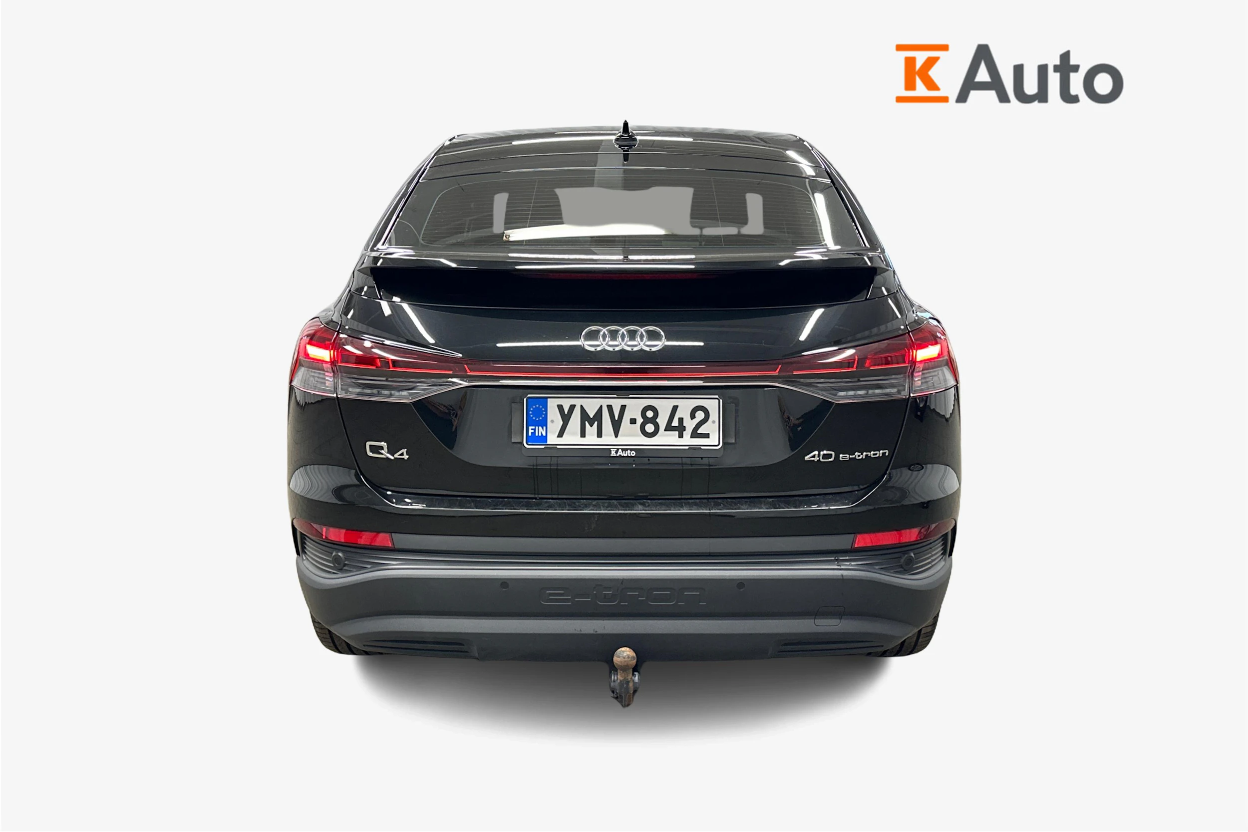 musta Audi Q4 e-tron 2023 kuva 3.