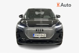 musta Audi Q4 e-tron 2023 kuva 4.