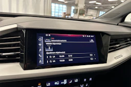 musta Audi Q4 e-tron 2023 kuva 17.