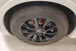 Valkoinen Audi Q4 e-tron 2023 kuva 10.