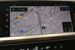 Valkoinen Audi Q4 e-tron 2023 kuva 16.
