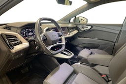 harmaa Audi Q4 e-tron 2023 kuva 7.