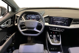 harmaa Audi Q4 e-tron 2023 kuva 9.