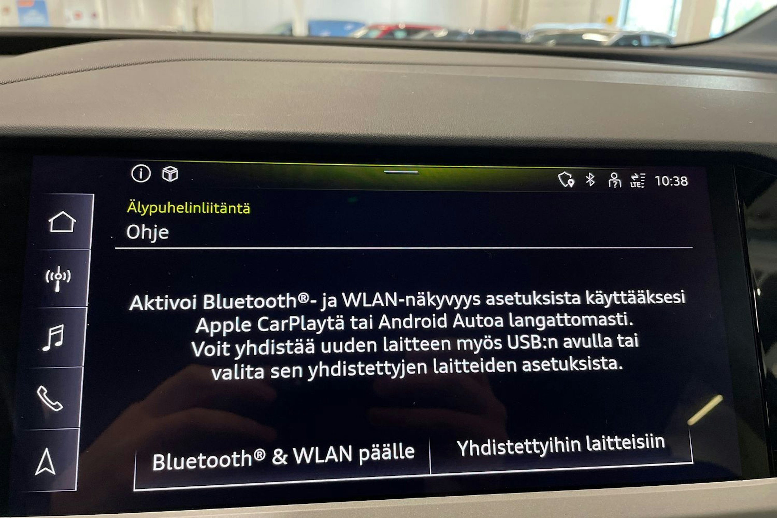 harmaa Audi Q4 e-tron 2023 kuva 30.