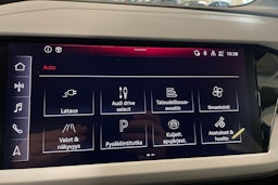 harmaa Audi Q4 e-tron 2023 kuva 31.