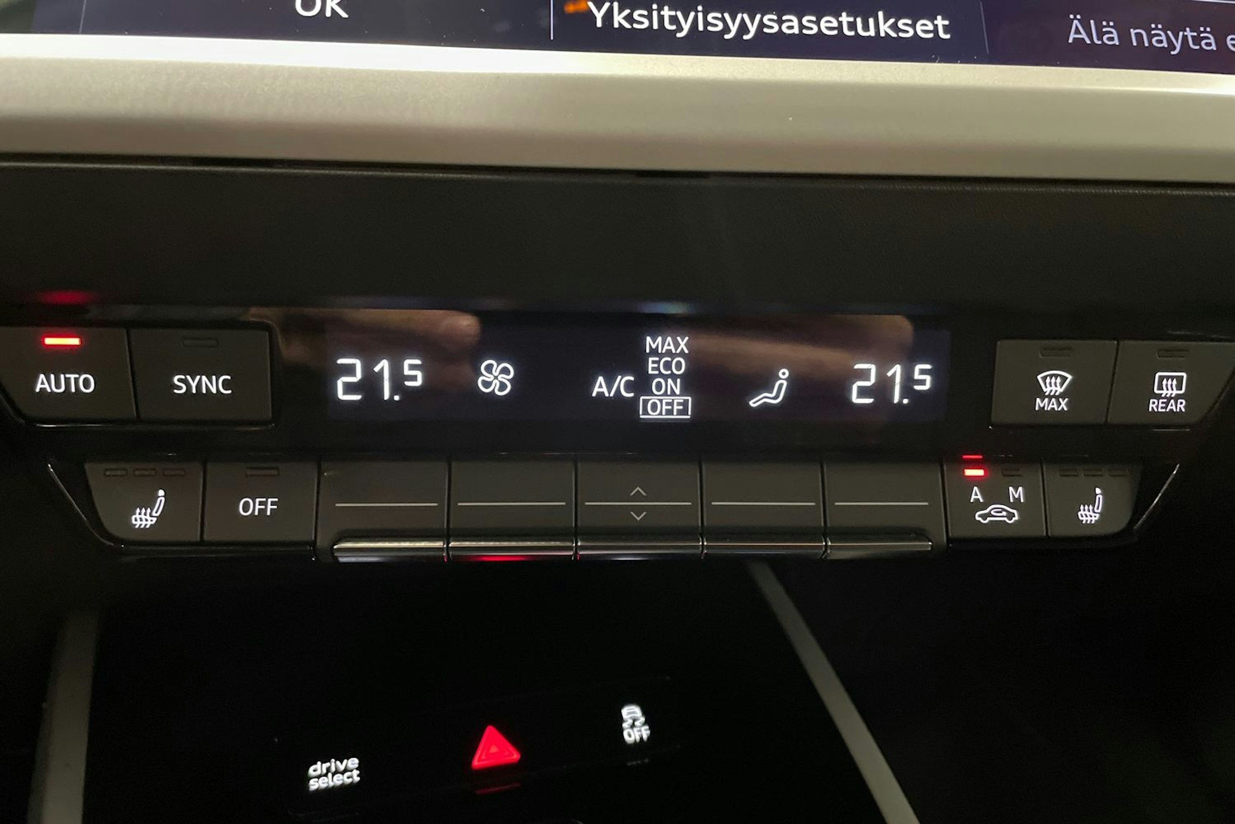 harmaa Audi Q4 e-tron 2023 kuva 37.