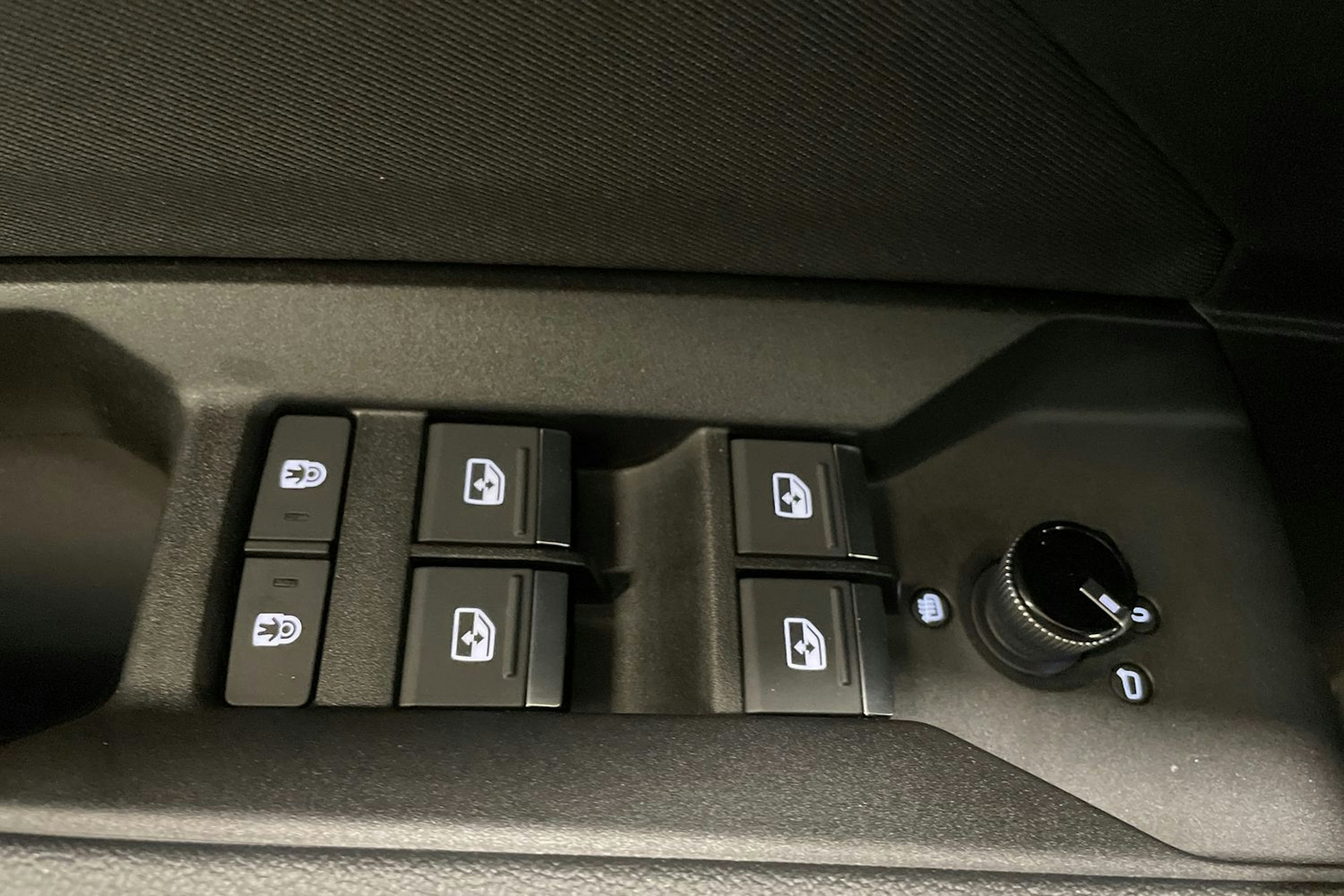 harmaa Audi Q4 e-tron 2023 kuva 41.