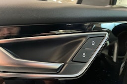 harmaa Audi Q4 e-tron 2023 kuva 42.