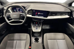 musta Audi Q4 e-tron 2023 kuva 7.