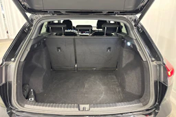 musta Audi Q4 e-tron 2023 kuva 12.