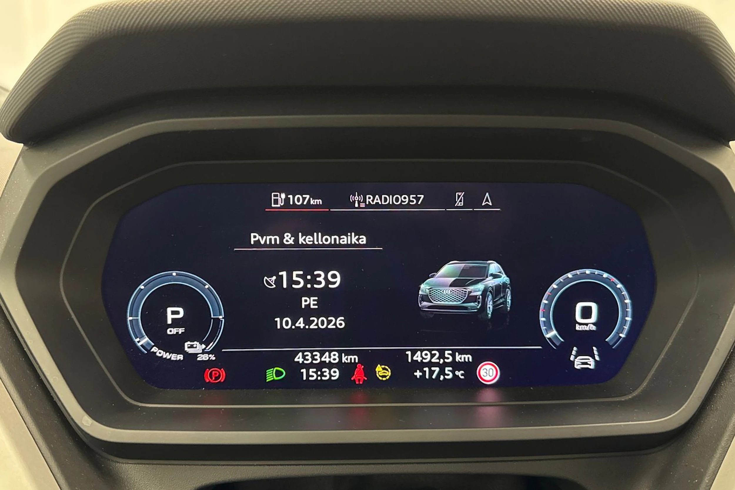 musta Audi Q4 e-tron 2023 kuva 15.