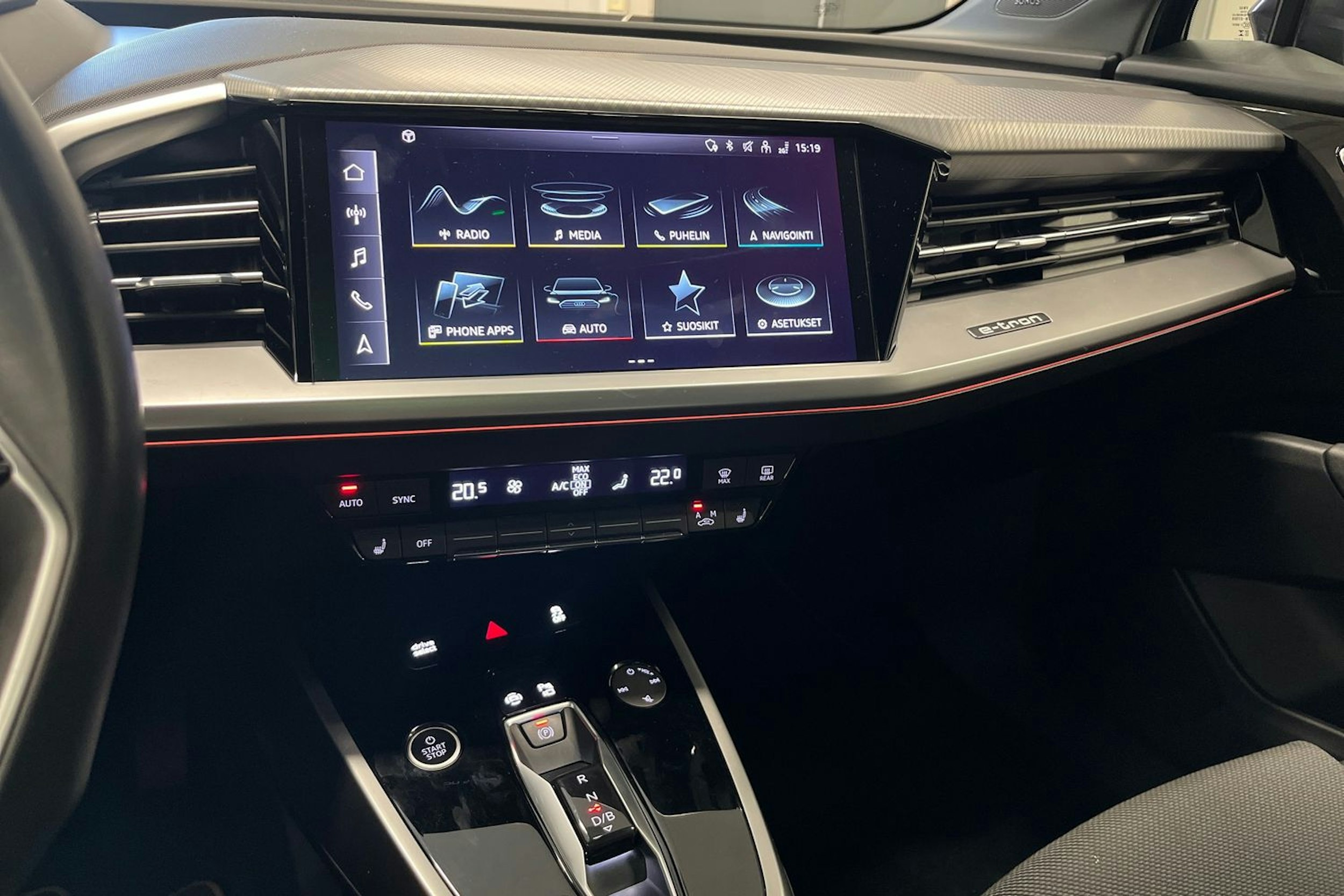 violetti Audi Q4 e-tron 2023 kuva 23.