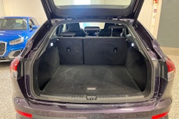 violetti Audi Q4 e-tron 2023 kuva 32.