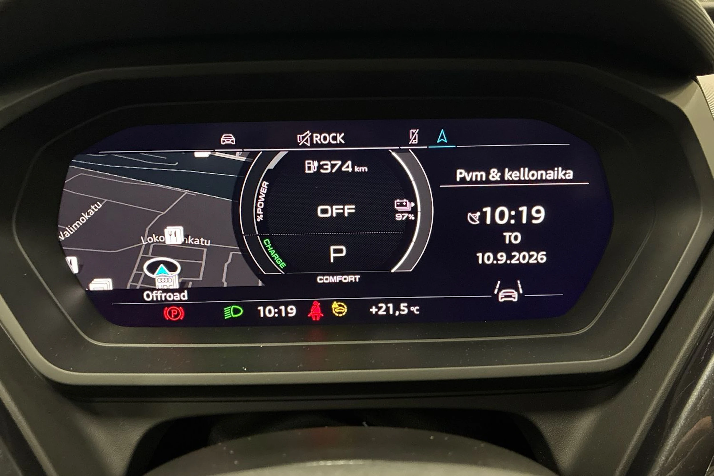 harmaa Audi Q4 e-tron 2023 kuva 12.