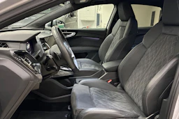 harmaa Audi Q4 e-tron 2023 kuva 23.