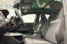 sininen Audi Q4 e-tron 2023 kuva 15.
