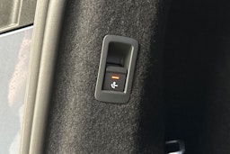 sininen Audi Q4 e-tron 2023 kuva 31.