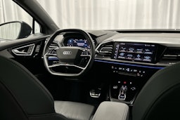 musta Audi Q4 e-tron 2023 kuva 8.