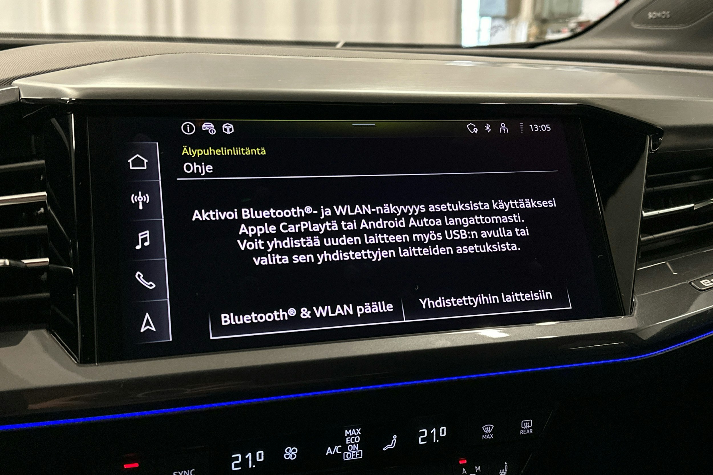 musta Audi Q4 e-tron 2023 kuva 16.