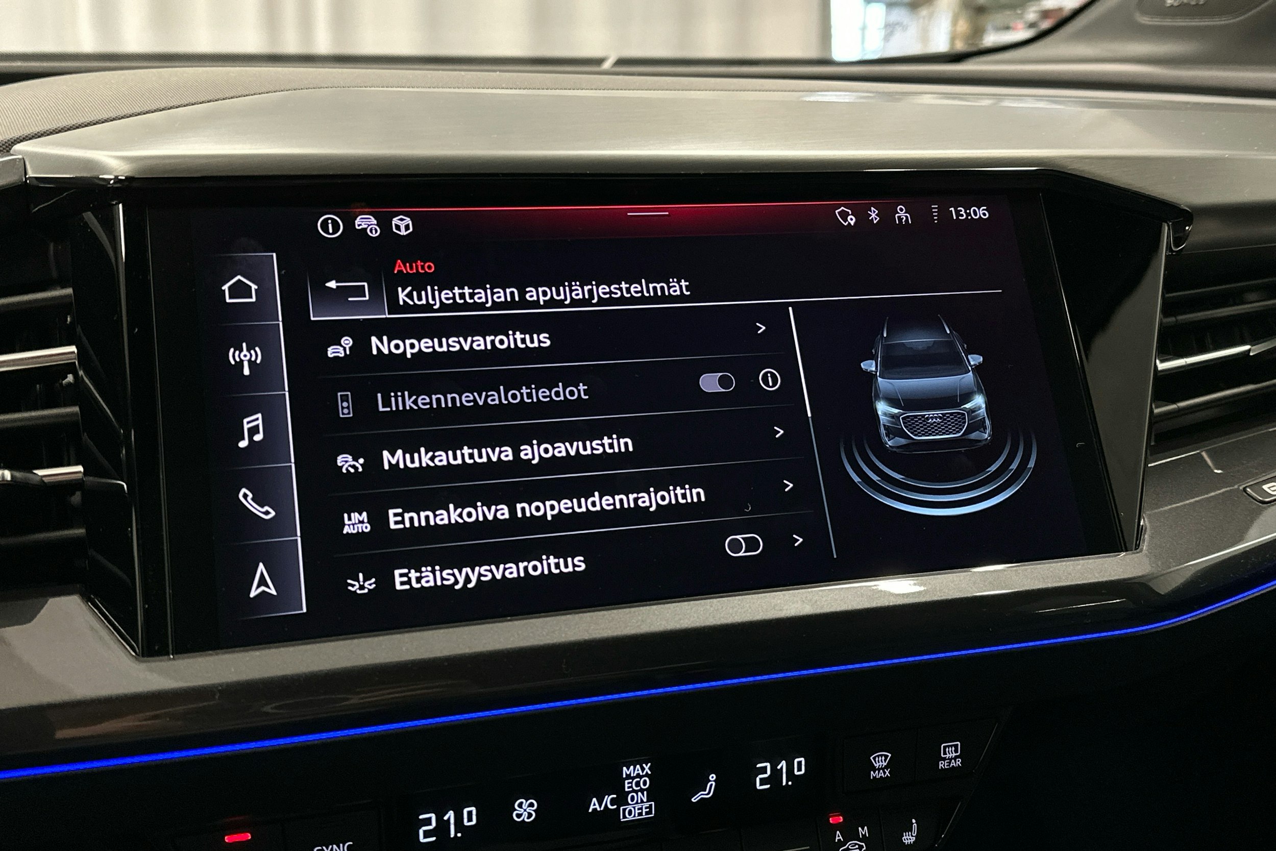 musta Audi Q4 e-tron 2023 kuva 19.