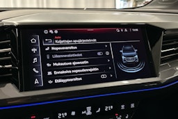 musta Audi Q4 e-tron 2023 kuva 19.