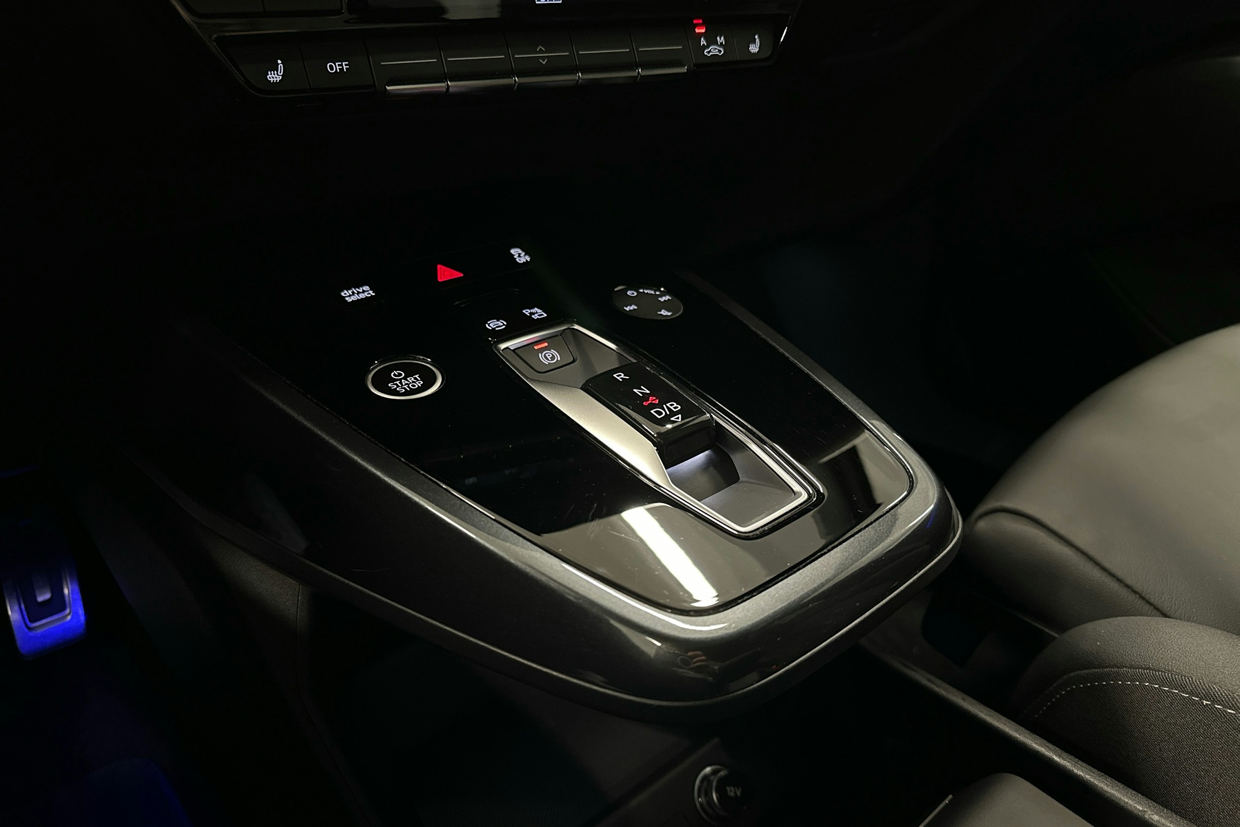 musta Audi Q4 e-tron 2023 kuva 22.