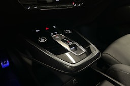 musta Audi Q4 e-tron 2023 kuva 22.