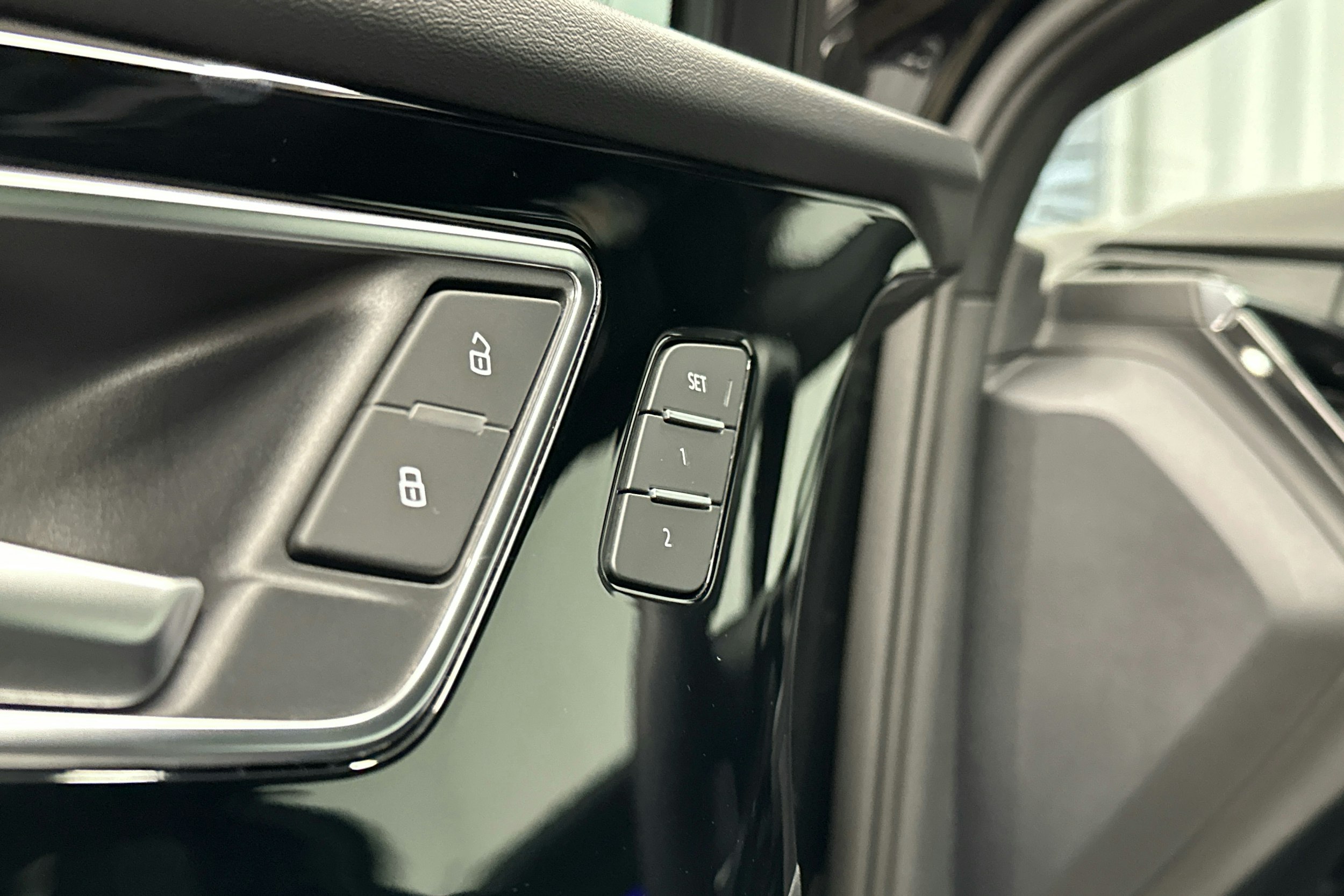 musta Audi Q4 e-tron 2023 kuva 25.