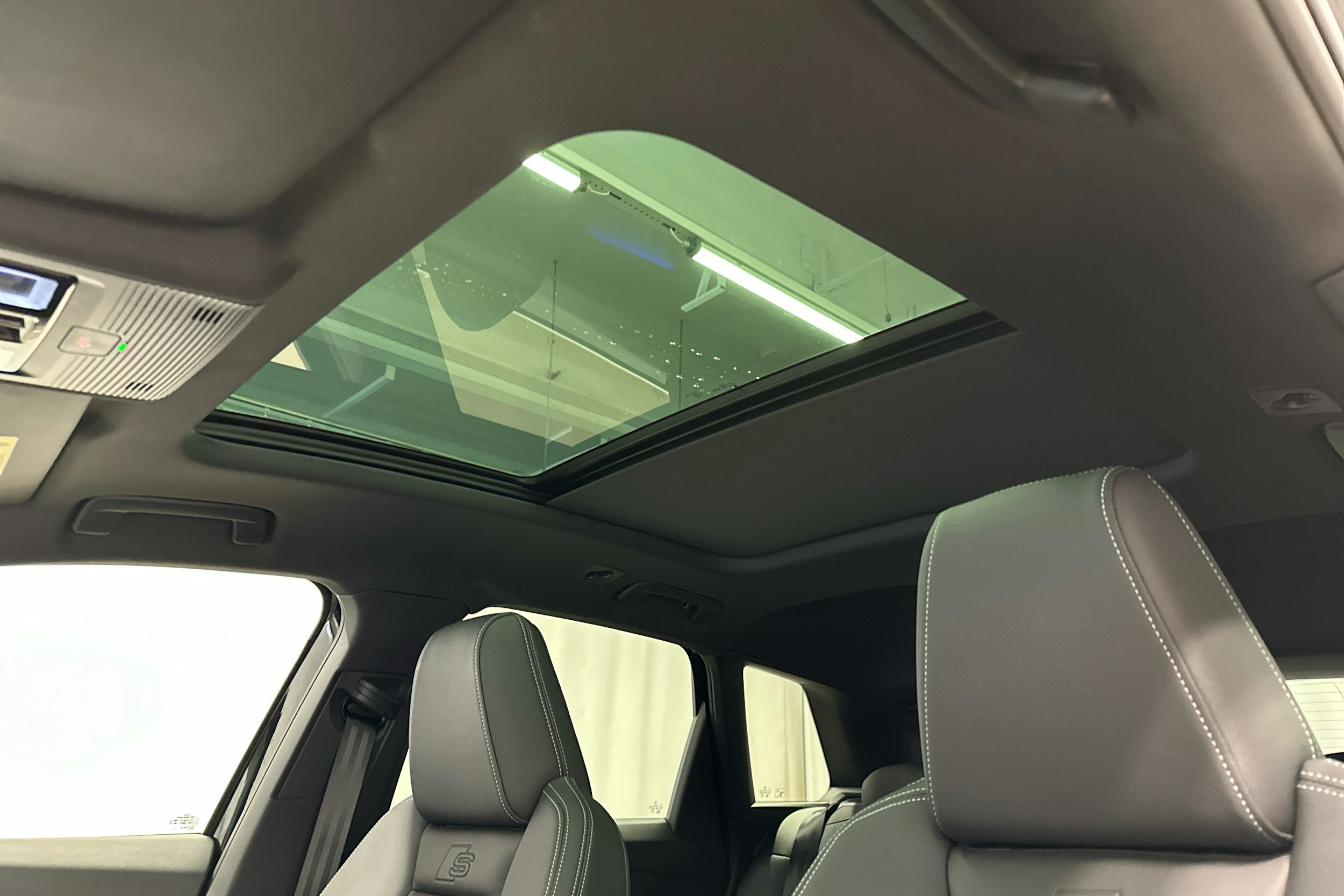musta Audi Q4 e-tron 2023 kuva 27.