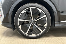 musta Audi Q4 e-tron 2023 kuva 33.