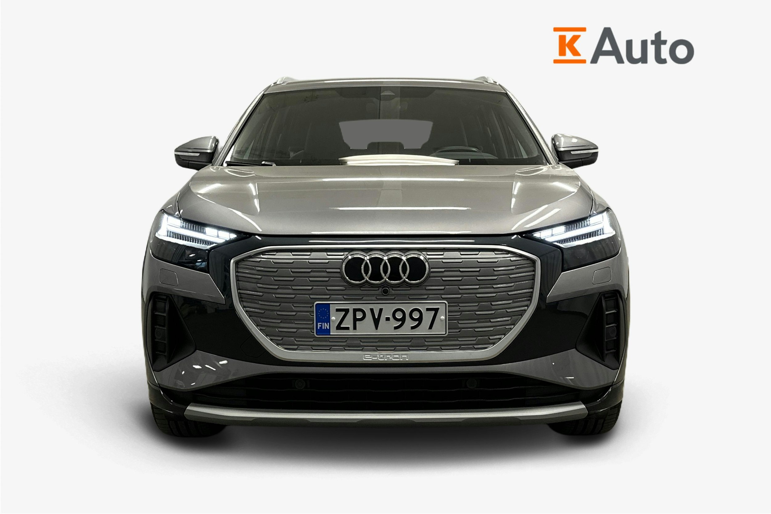 harmaa Audi Q4 e-tron 2023 kuva 5.