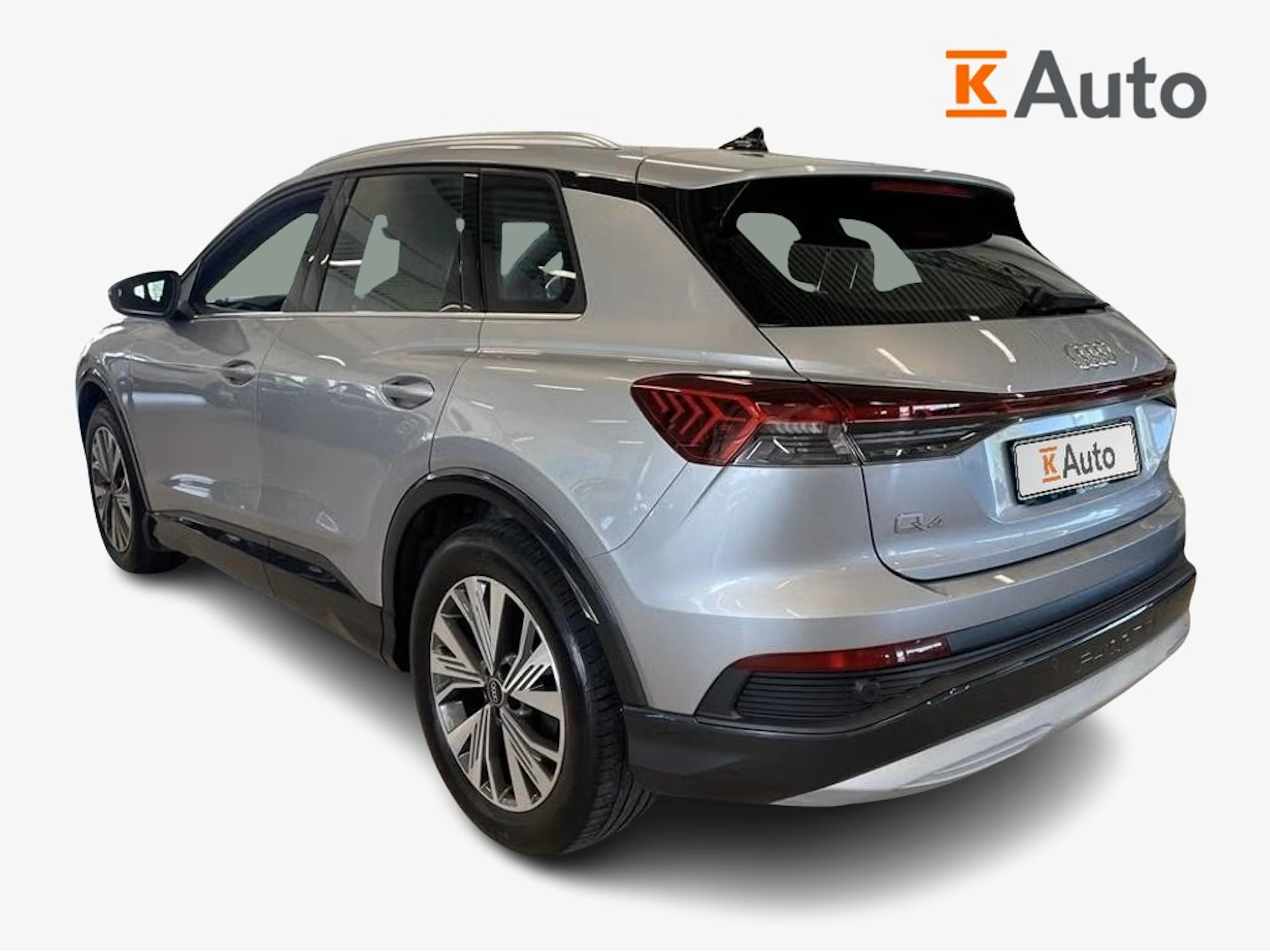 harmaa Audi Q4 e-tron 2024 kuva 2.
