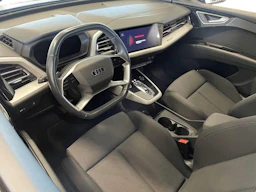 harmaa Audi Q4 e-tron 2024 kuva 4.