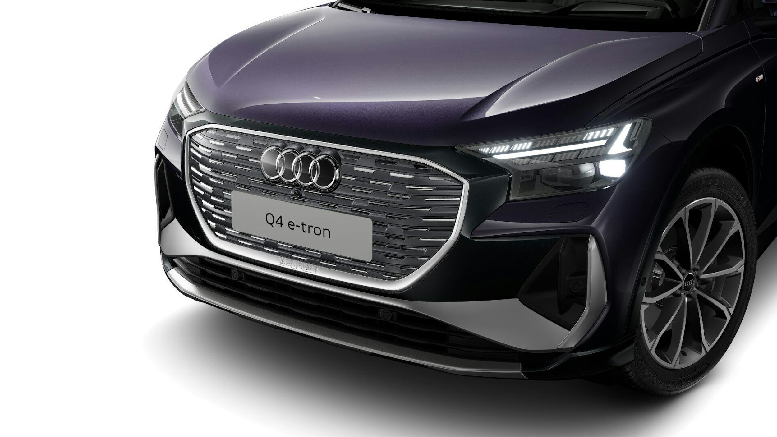violetti Audi Q4 e-tron 2024 kuva 6.