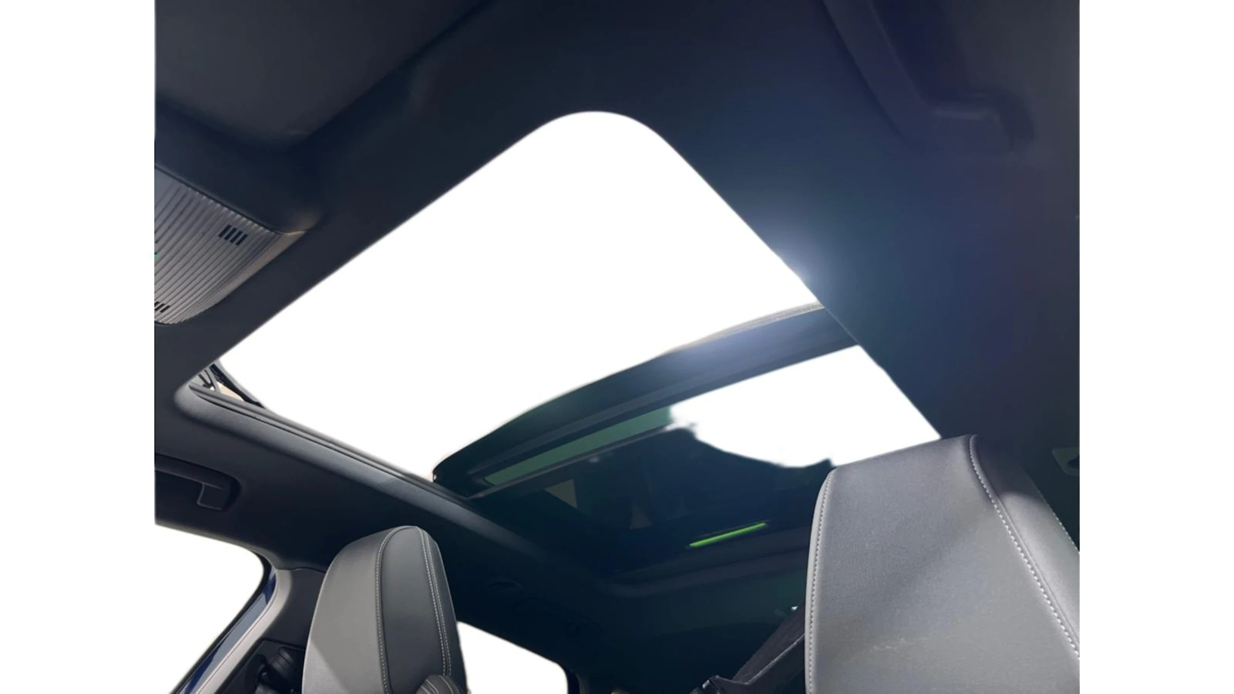 met. sininen Audi Q4 e-tron 2024 kuva 6.