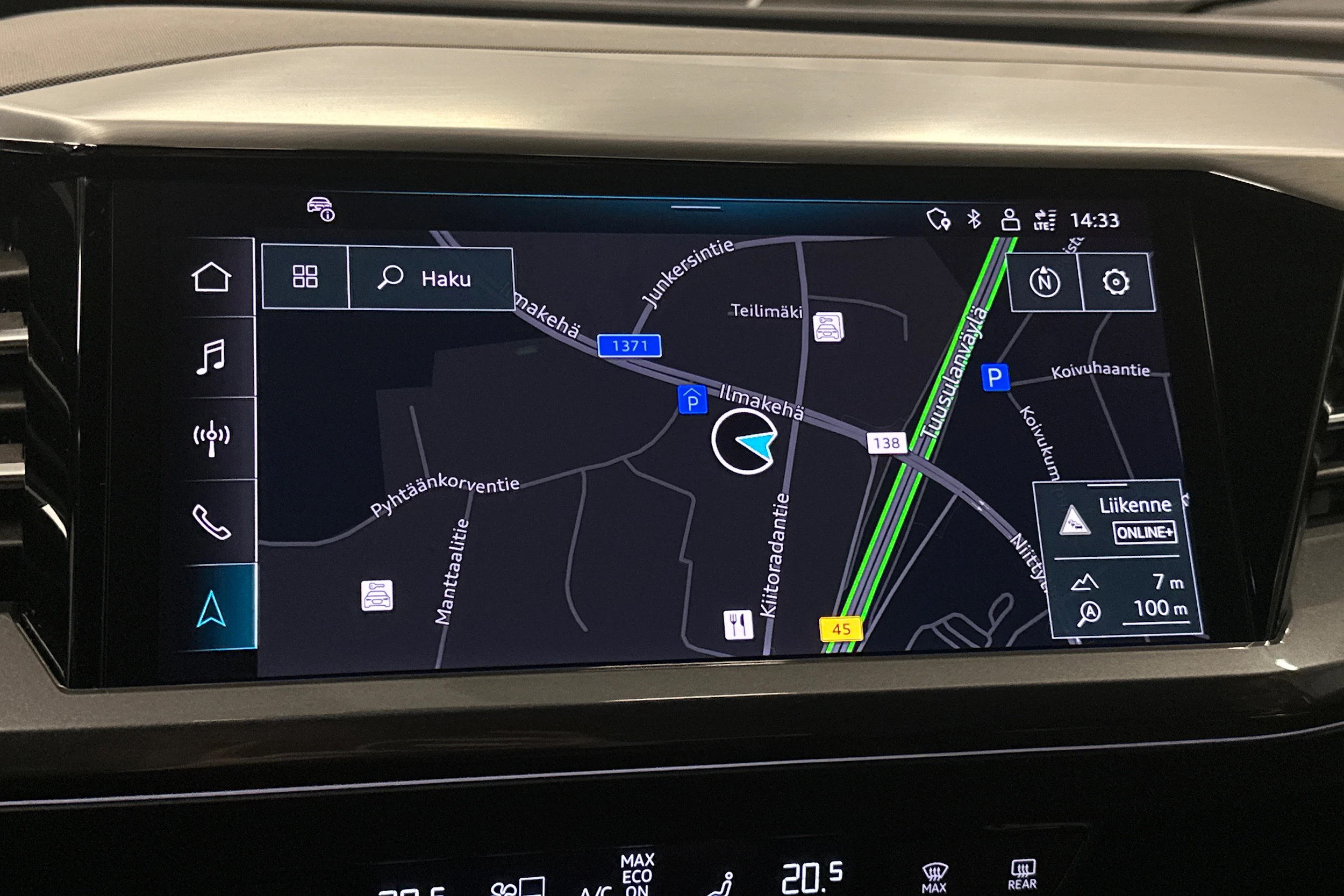 harmaa Audi Q4 e-tron 2024 kuva 22.