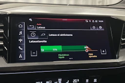 harmaa Audi Q4 e-tron 2024 kuva 26.
