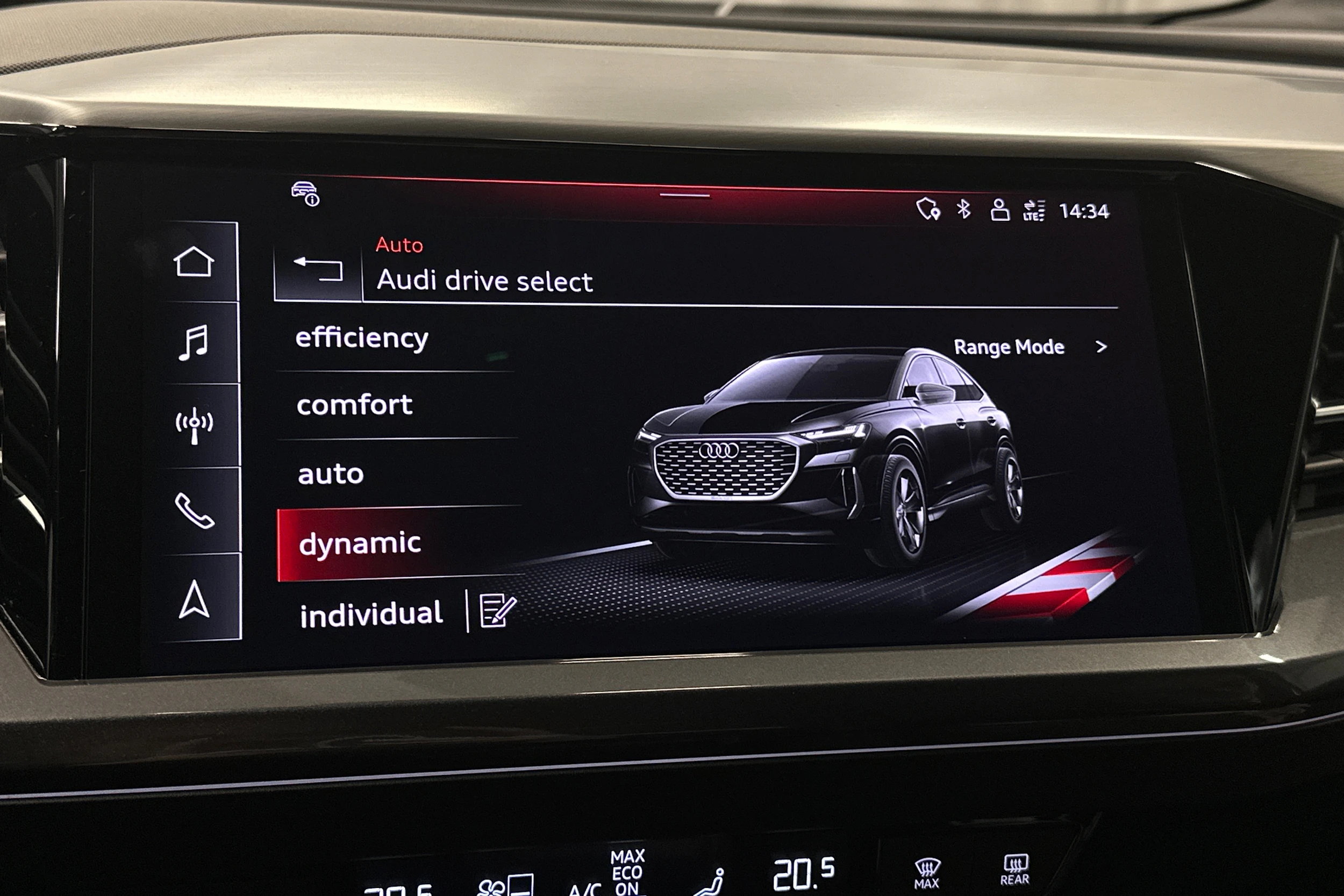 harmaa Audi Q4 e-tron 2024 kuva 27.