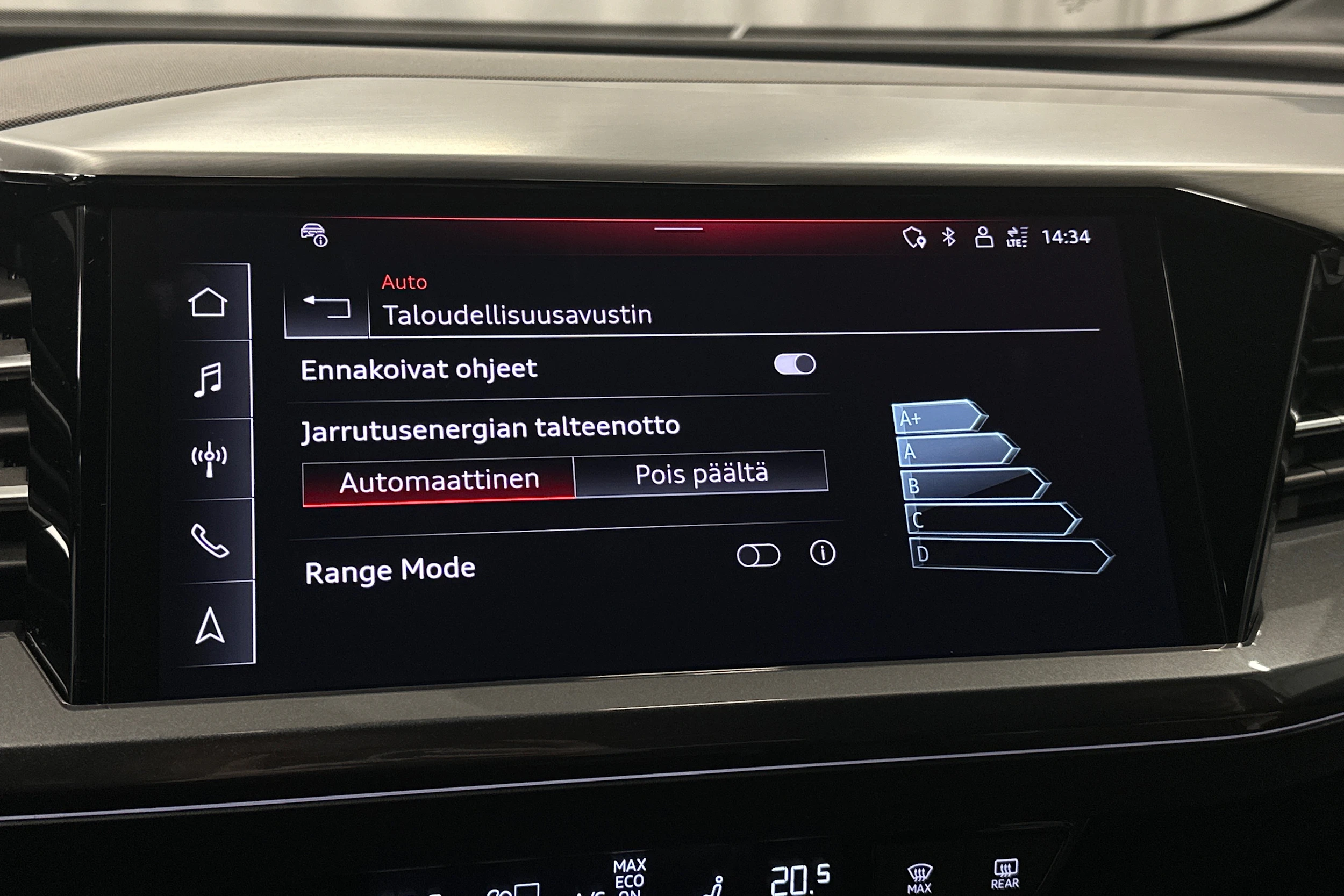 harmaa Audi Q4 e-tron 2024 kuva 28.
