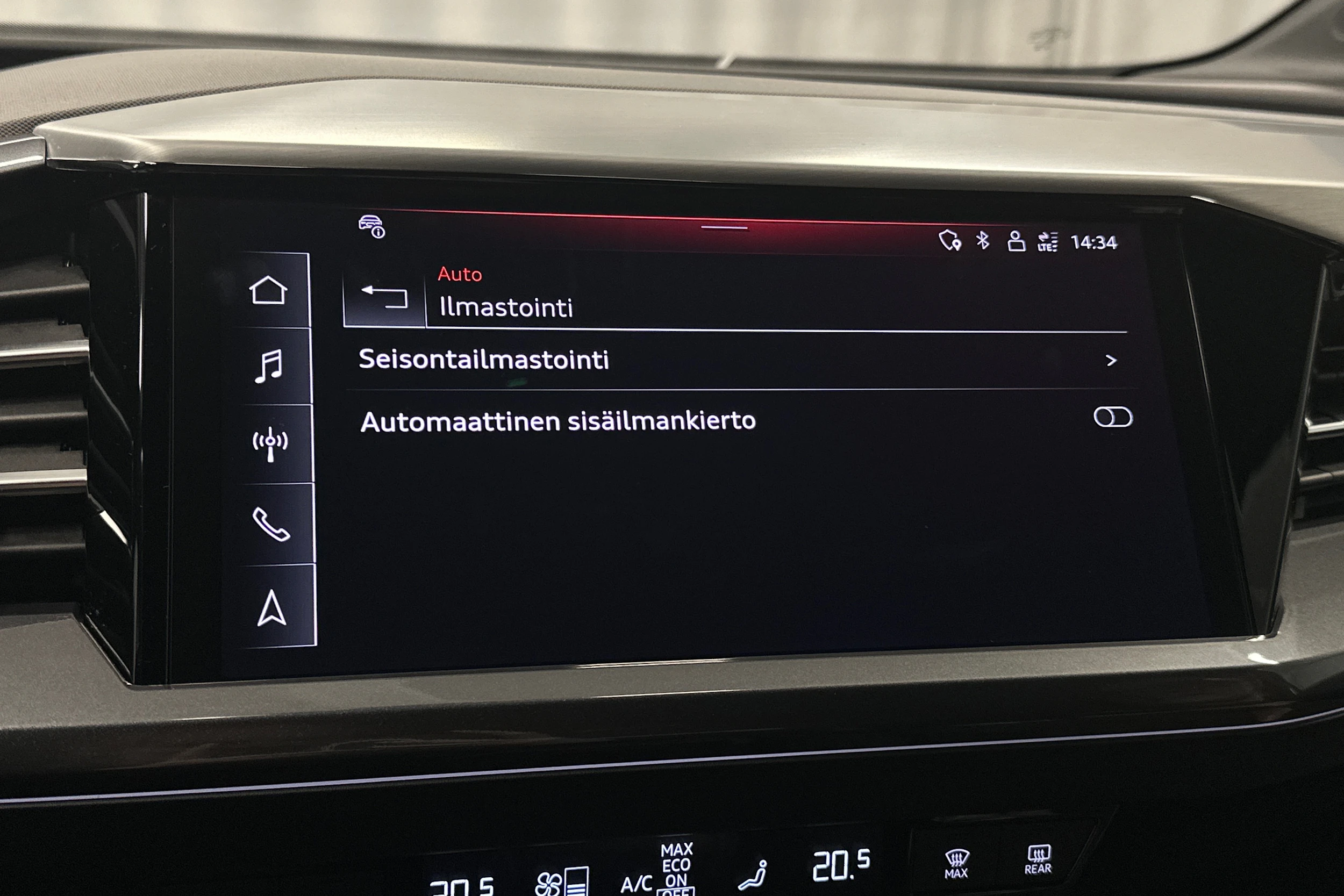 harmaa Audi Q4 e-tron 2024 kuva 29.