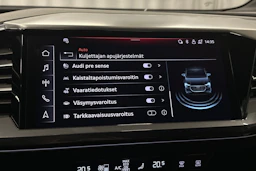 harmaa Audi Q4 e-tron 2024 kuva 32.