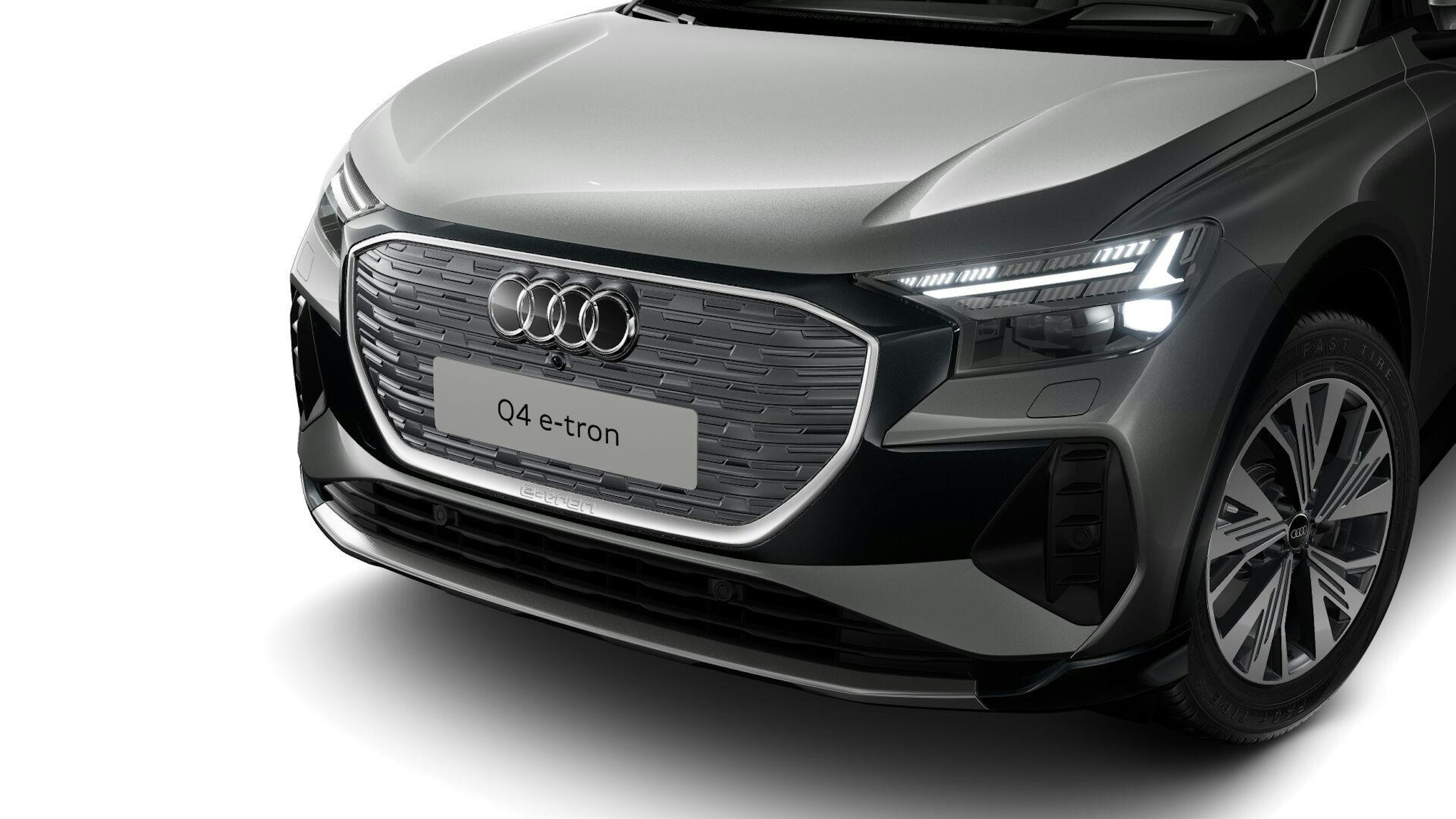 harmaa Audi Q4 e-tron 2024 kuva 2.