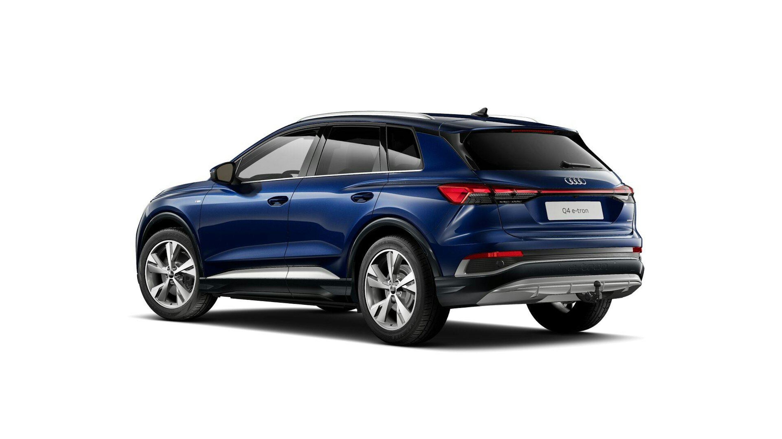 sininen Audi Q4 e-tron 2024 kuva 5.