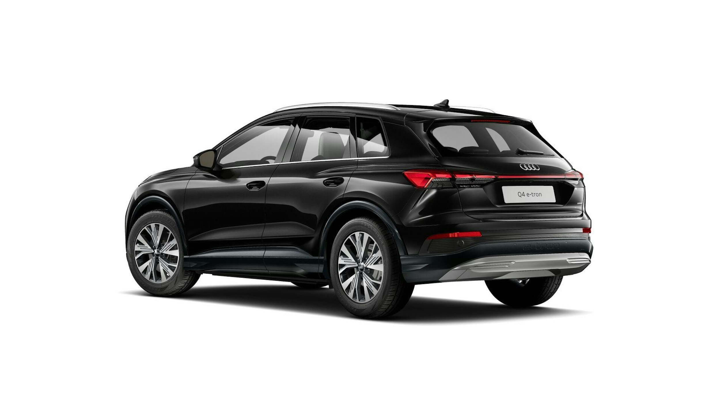 musta Audi Q4 e-tron 2024 kuva 3.