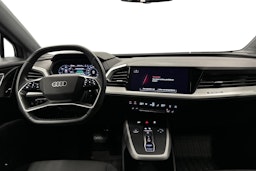 harmaa Audi Q4 e-tron 2024 kuva 7.