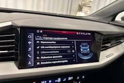 harmaa Audi Q4 e-tron 2024 kuva 20.